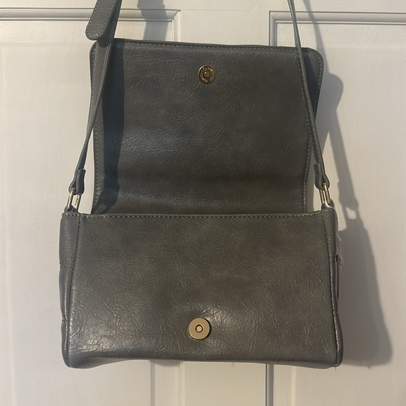 Crossbody Handbag - Picture 5 of 9